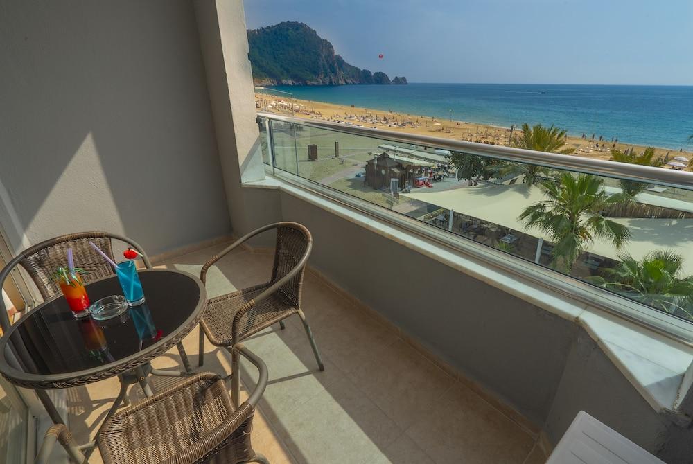 Azak Beach Hotel Алания Экстерьер фото