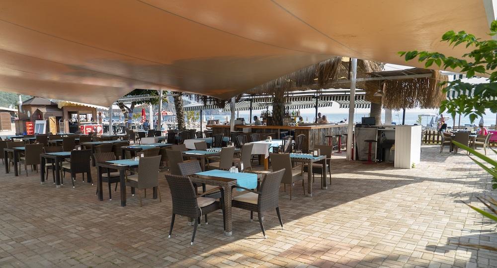 Azak Beach Hotel Алания Экстерьер фото